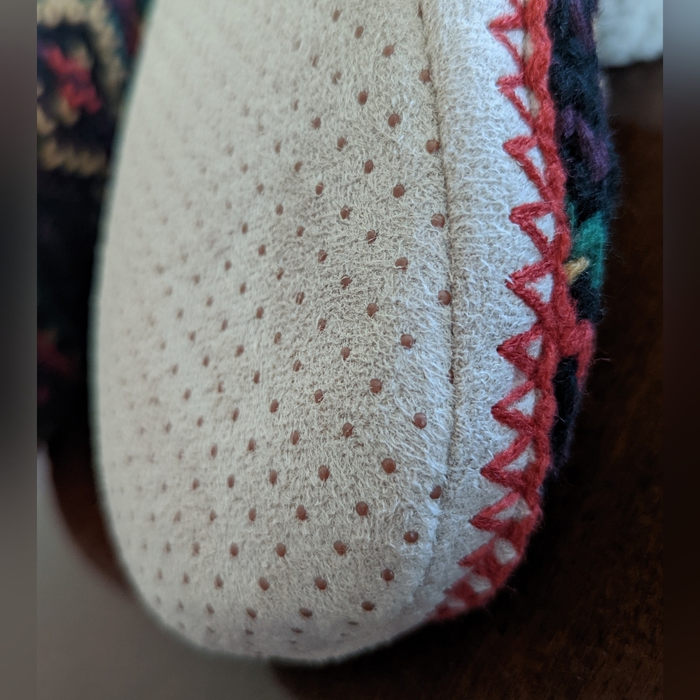 🆕 NEW! Hand Knitted Indoor Slipper Boots Pom Poms 🆕 🎁 Excellent Gift! 🎁 - Picture 4 of 6